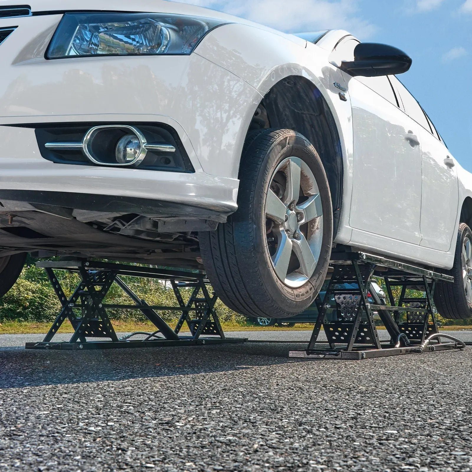 26.8″ Auto Lift for Trucks, 7000 lbs Capacity, Heavy-Duty Carbon Steel, Shop & Garage Use, DOBA-ALT7000 - Image 11